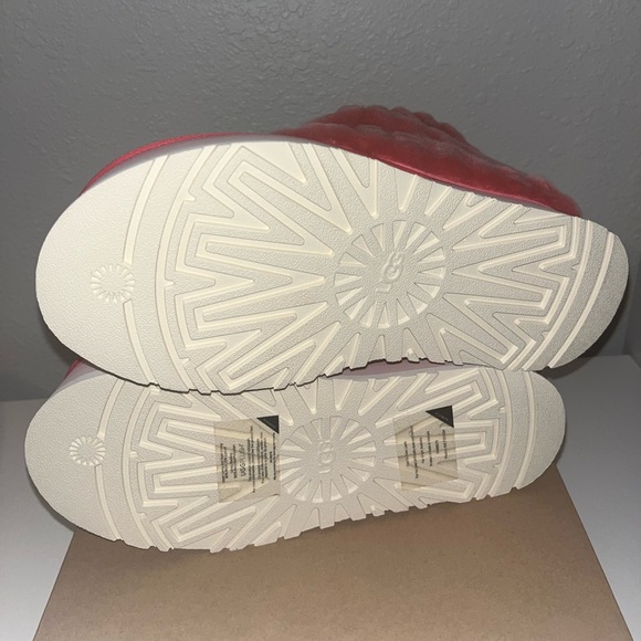 UGG Shoes Ugg Mini Sherpa Corduroy Platform Boot Nib 9us Churro